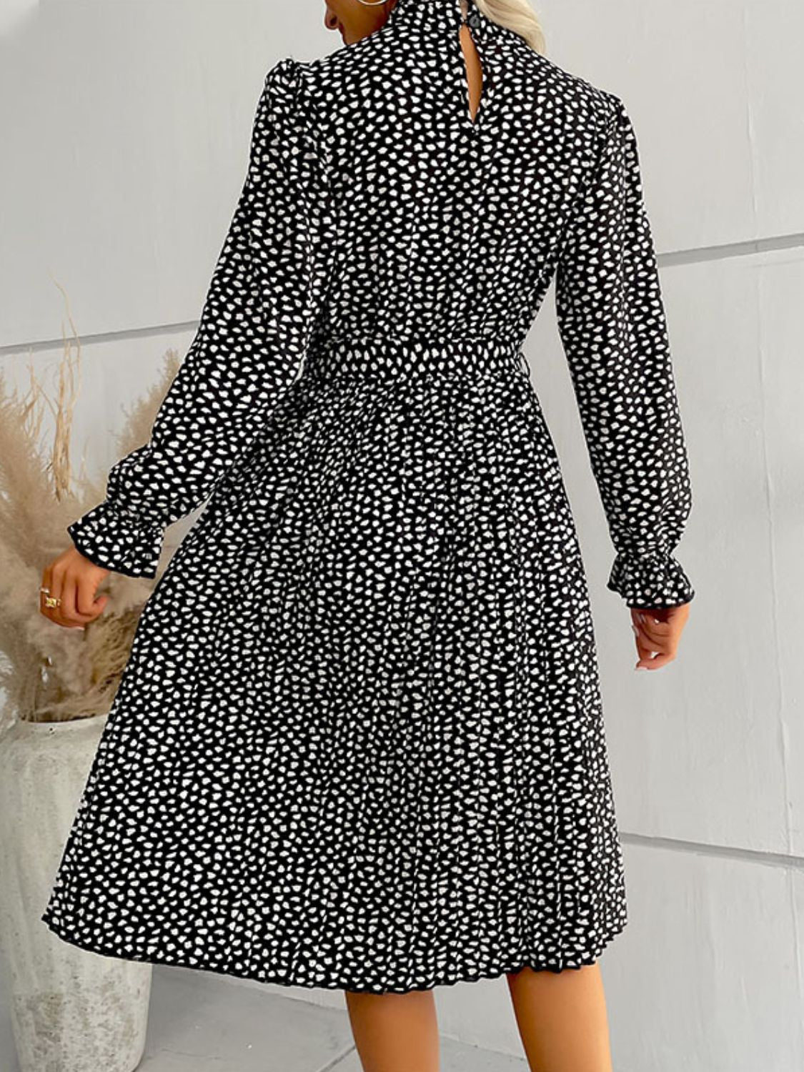 Women's Black Printed Tie-Waist Flounce Sleeve Keyhole Midi Dress