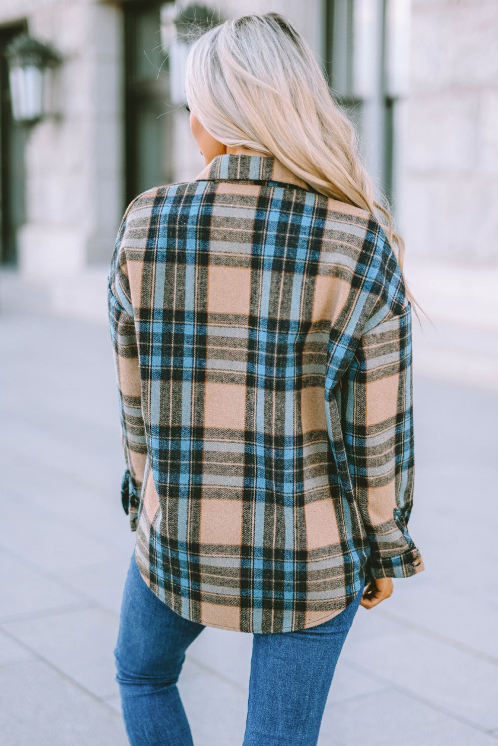 Woman's Plaid Curved Hem Shirt Jacket with Breast Pockets in Blue/Rust